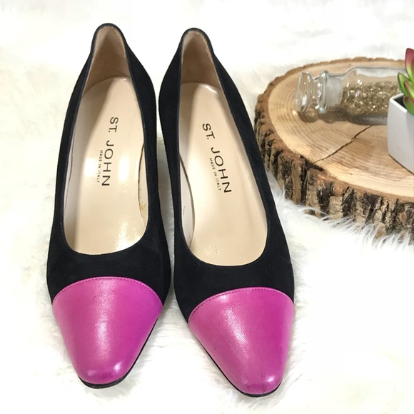 Authentic ST. JOHN Black Color Block Heel - Picture 3 of 8